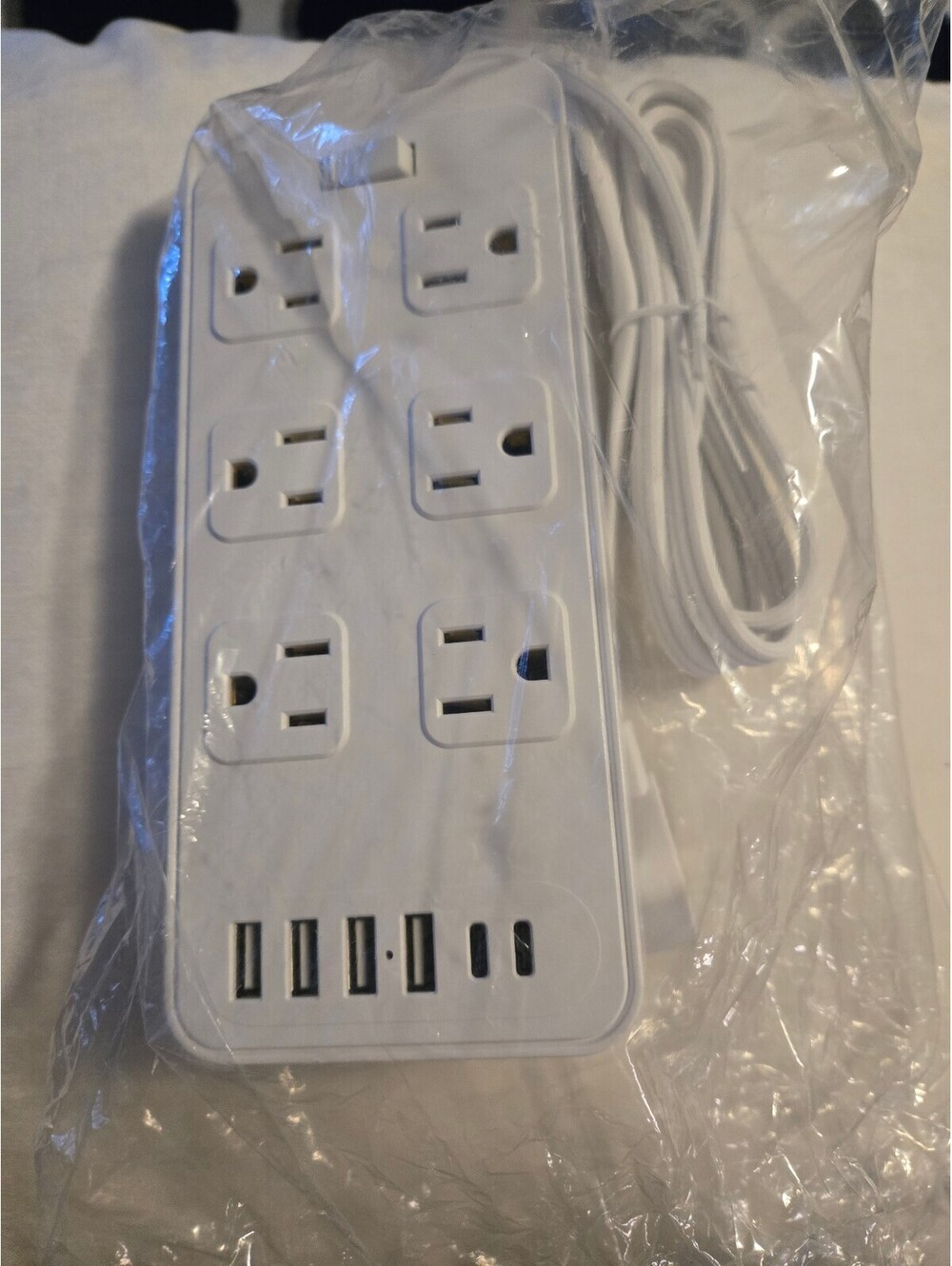 Unbranded Power Strip Surge Protector with 12 AC Outlets and 6 USB Ports (4 USB